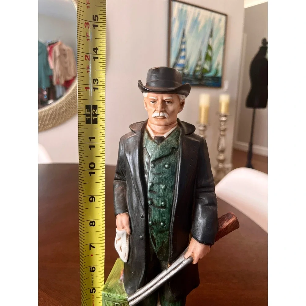 McCormick Bourbon Decanter Black Bart Gunfighter Vntage Porcelain Americana Good